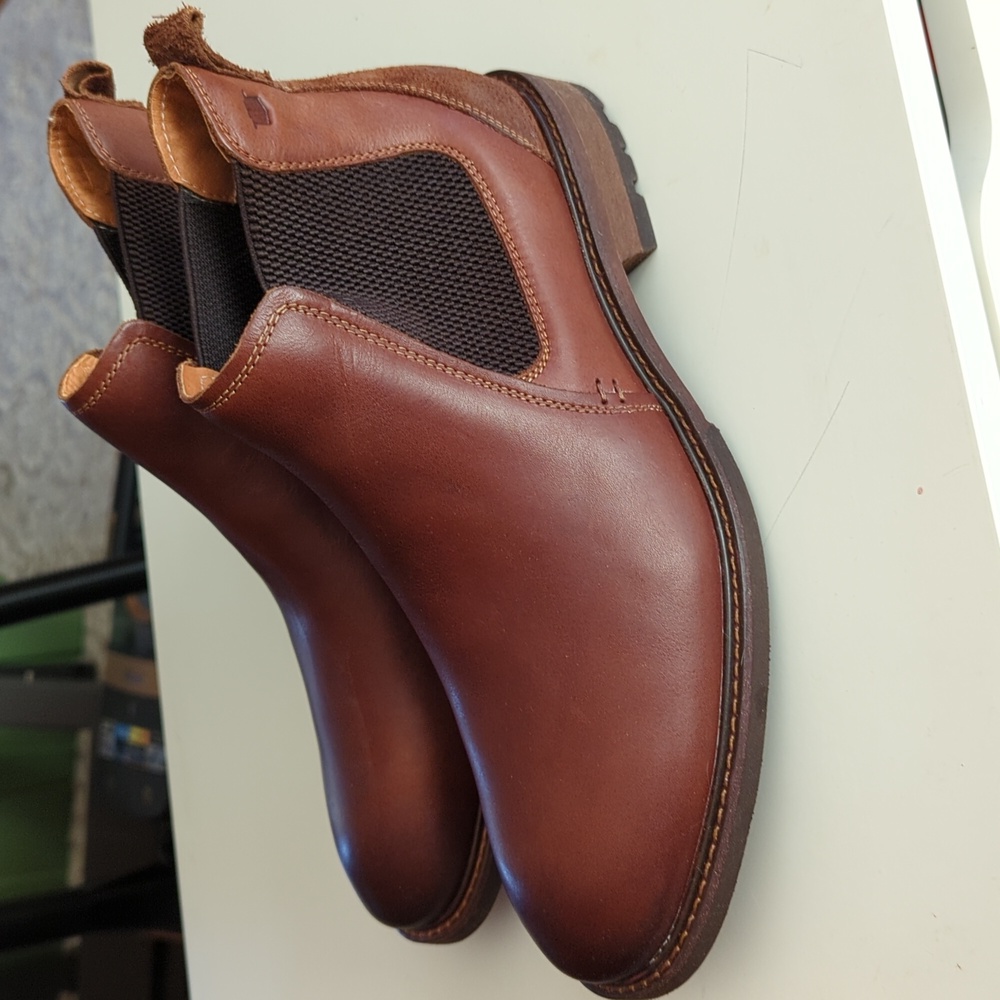 Florsheim Lodge Gore Boot. Size 9.5